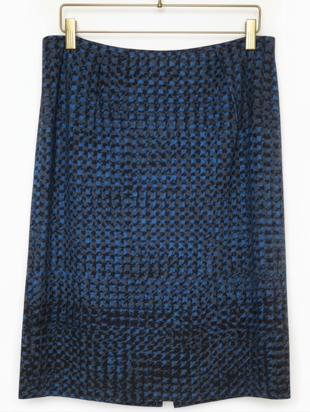 Lord & Taylor Abstract Houndstooth Inspired Blue and Black Printed Pencil Skirt
